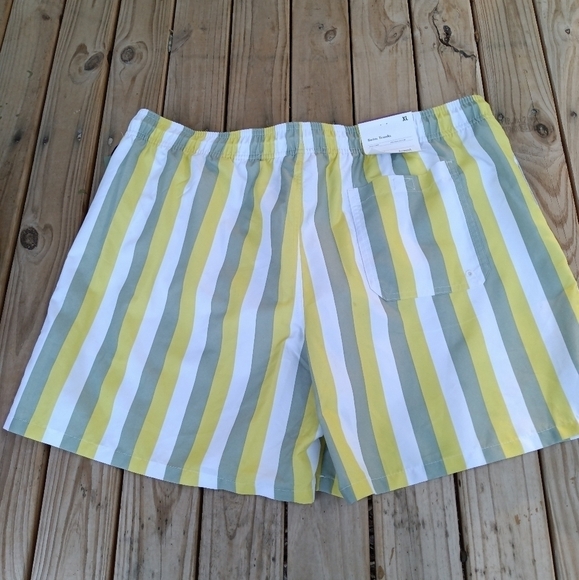 New Men's Goodfellow & Co Green & White Stripped Lined Swim Trunks Size XXL - Picture 2 of 2